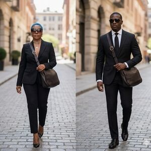 Le Donne Leather Messenger Bag UNISEX